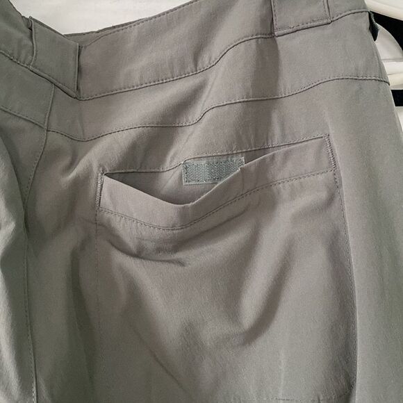 Eastern Mountain Sports Active Capris - Size 10 - Picture 6 of 9